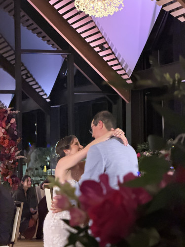 Wedding guest photo