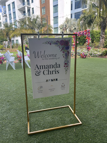 Wedding guest photo