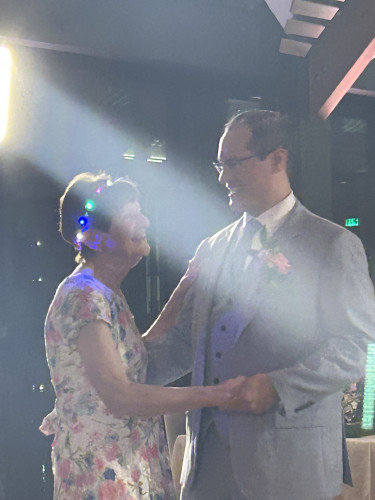 Wedding guest photo